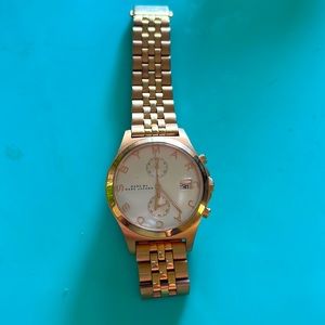 Marc Jacobs rose gold watch